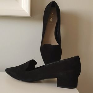 Ladies black dress shoes